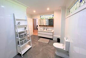 Mt Tamborine Stonehaven Manor
