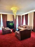 Maxim Pasha Hotel
