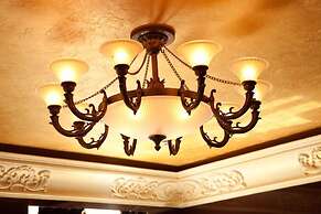 Maxim Pasha Hotel