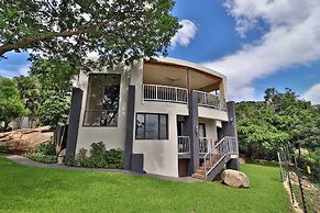 La Roca Guest House