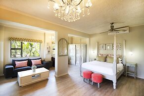 La Roca Guest House