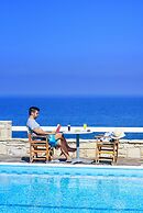 Cavos Bay Hotel and Studios