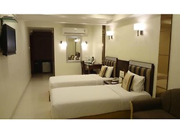Hotel Suba Palace