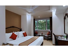 Hotel Suba Palace