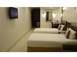 Hotel Suba Palace