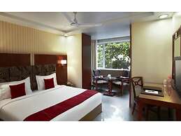 Hotel Suba Palace