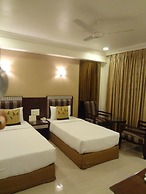Hotel Suba Palace