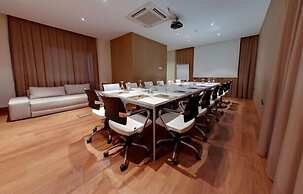 Riva Resatbey Hotel