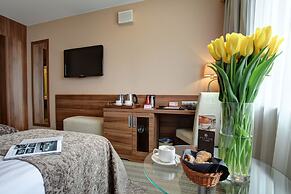 Haston City Hotel