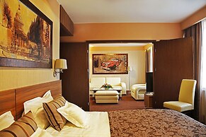 Haston City Hotel
