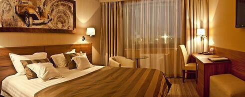 Haston City Hotel