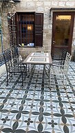 Port Inn - Hostel