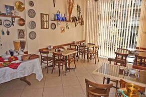 Port Inn - Hostel