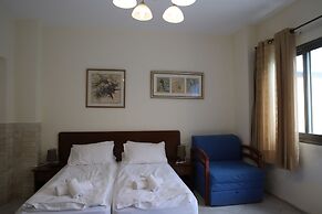 Port Inn - Hostel