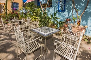 Port Inn - Hostel