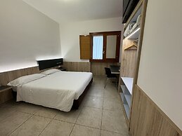 Hotel Holidays