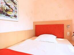 Adesso Hotel