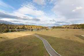 Lodge Lakutaia