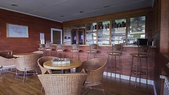 Lodge Lakutaia
