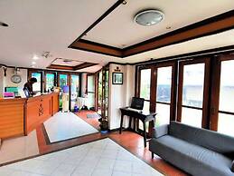 Narawan Hotel