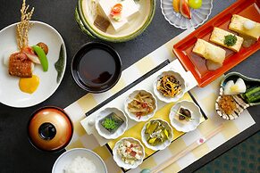 Gion Ryokan Karaku