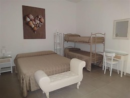 Ostello Casa per Ferie Stella Marina - Hostel