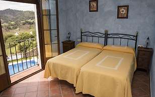 Aparthotel Rural 12 Caños