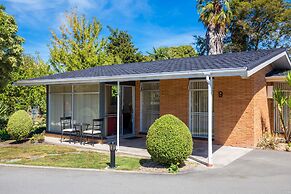 Middle Park Motel