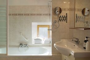 Auberge Le Colombien - Hôtel Restaurant