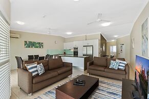 Mariners North Holiday Apartments