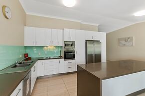 Mariners North Holiday Apartments