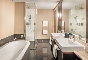 Hilton Queenstown Resort & Spa