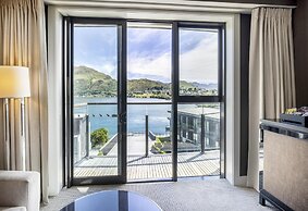 Hilton Queenstown Resort & Spa