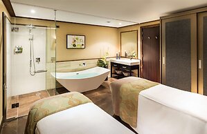 Hilton Queenstown Resort & Spa