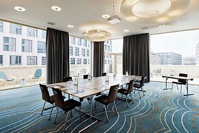 Renaissance Zürich Tower Hotel
