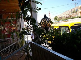 Mussa Spring Hotel
