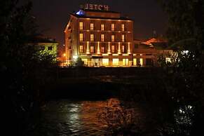 Hotel Cavour