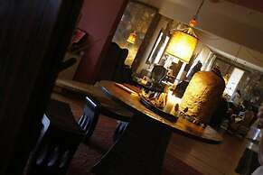 Aloni Hotel