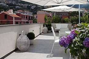 Cubo Apartments
