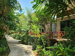 Lanta Pearl Beach Resort