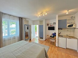 Studio Apartment Andrijana