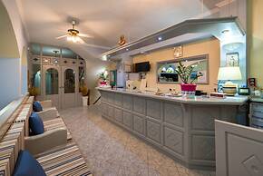 Akis Hotel