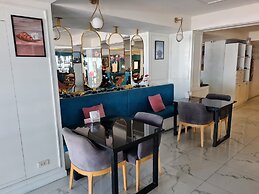 Opal House Hotel & Restaurant