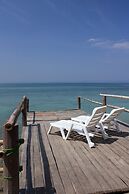 Koh Talu Island Resort