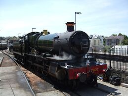 The Ashleigh