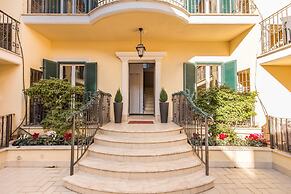 Aurelia Vatican Apartments