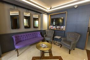 Seraglio Hotel & Suites