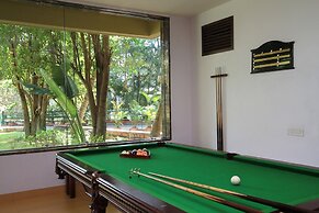 Silent Shores Resort & Spa