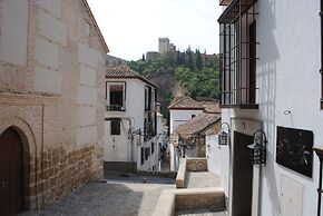 Apartamentos Turísticos Alhambra