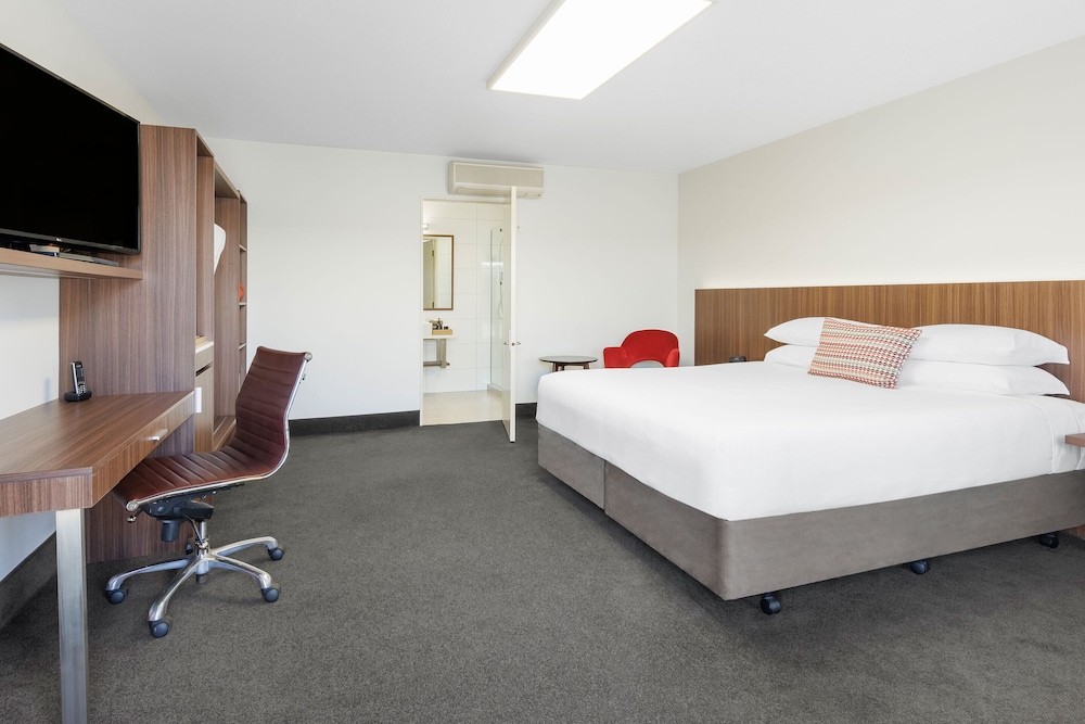 JetPark Hotel Hamilton Airport